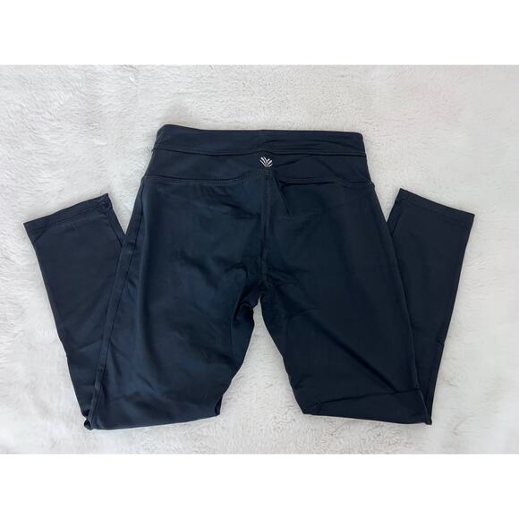 Forever 21 Black Crossover Waist Capri Leggings Size Small - Picture 4 of 4